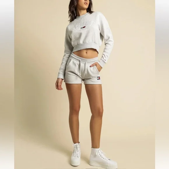 Tommy Hilfiger Women's Heather Gray Athletic Shorts - Picture 4 of 13